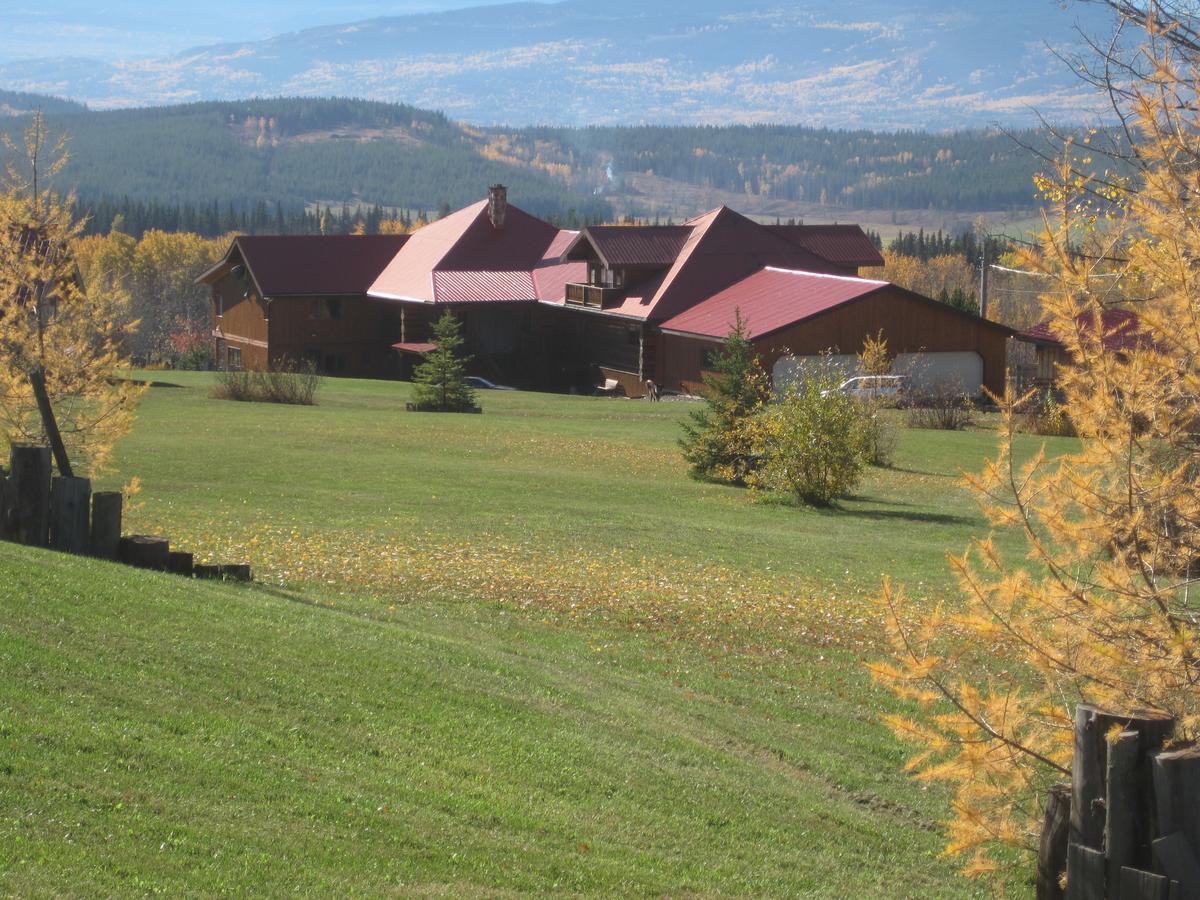 Smithers Driftwood Lodge ภายนอก รูปภาพ